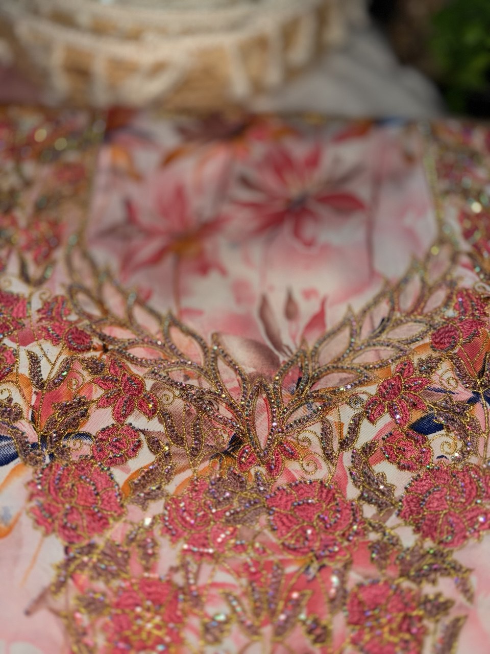 مخور إندونيسي حرير زهري